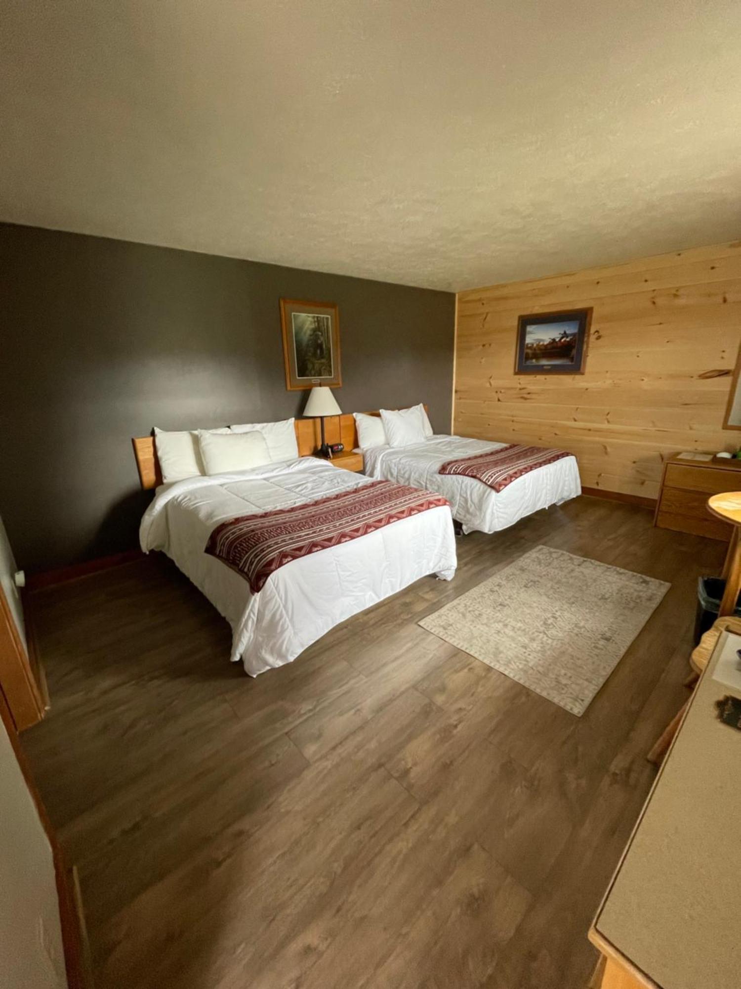 Spillover Motel And Inn Stratton Extérieur photo